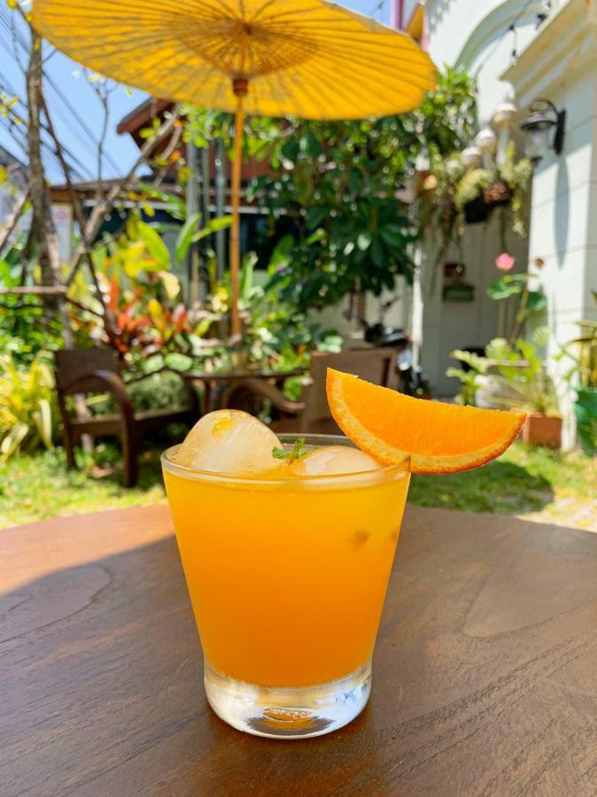 Elliebum Boutique Hotel Chiang Mai Exteriör bild
